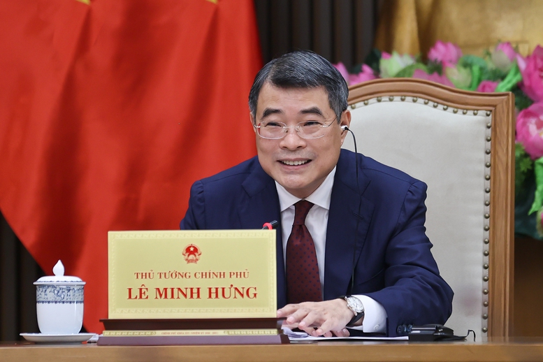 Thủ tướng Lê Minh Hưng điện đàm với Thủ tướng Singapore Lawrence Wong- Ảnh 1.