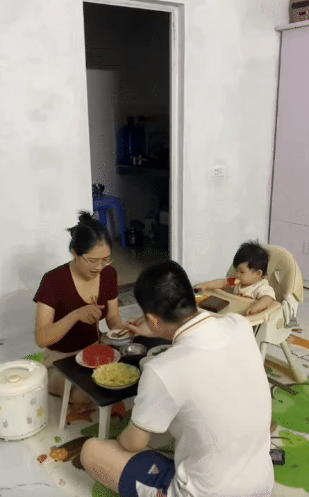 Chi tiêu tiết kiệm 200.000 đồng cho cả tuần ở Hà Nội: Bữa cơm gia đình đầy ý nghĩa - Ảnh 6.