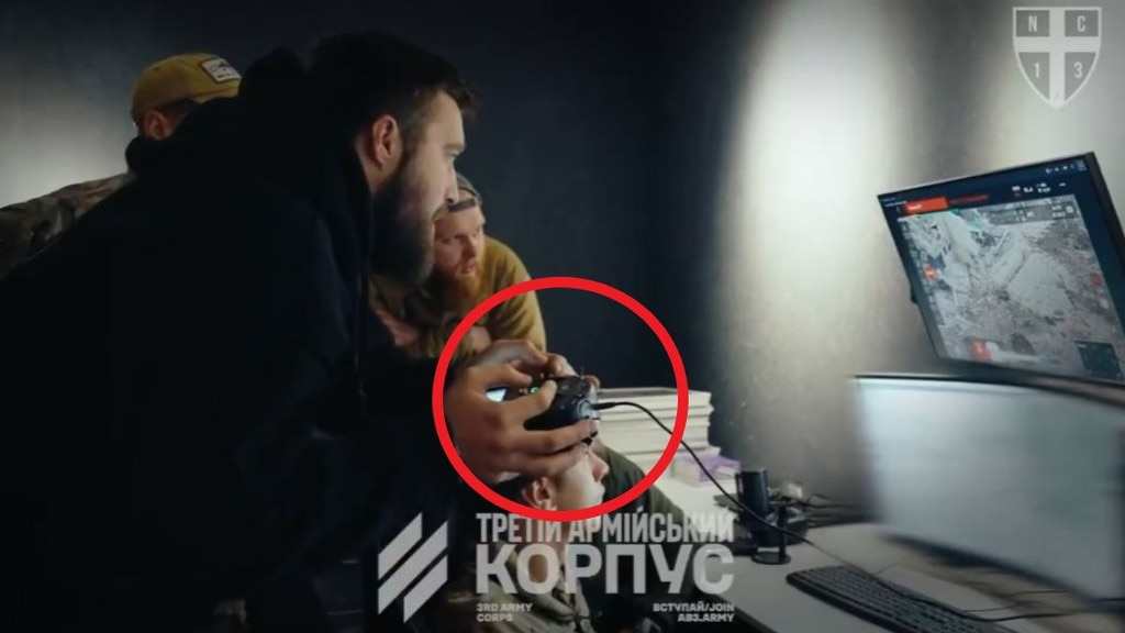 Ukraine nói lần đầu dùng “robot sát thủ” chiếm trận địa Nga - Ảnh 2. Ukraine nói lần đầu dùng “robot sát thủ” chiếm trận địa Nga - Ảnh 2.