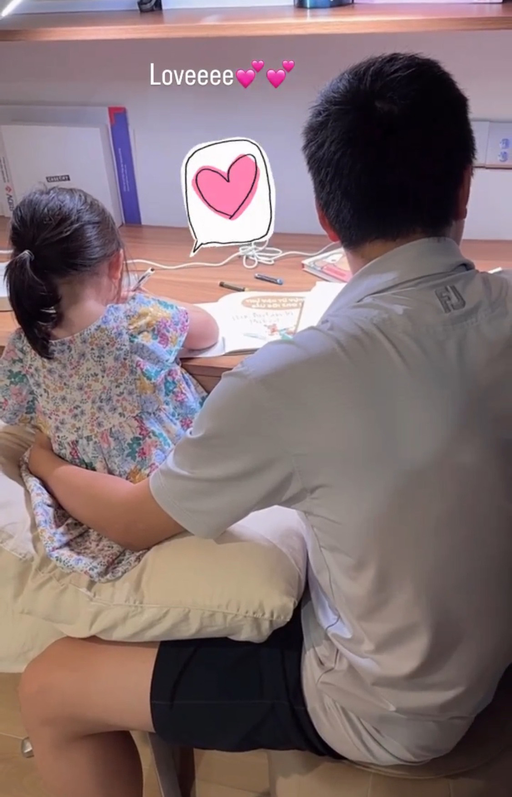 Tiểu thư Vbiz được giấu kín bưng nay đã lớn cỡ này: Mẹ là Á hậu visual đỉnh, danh tính bố cực bí ẩn- Ảnh 5.