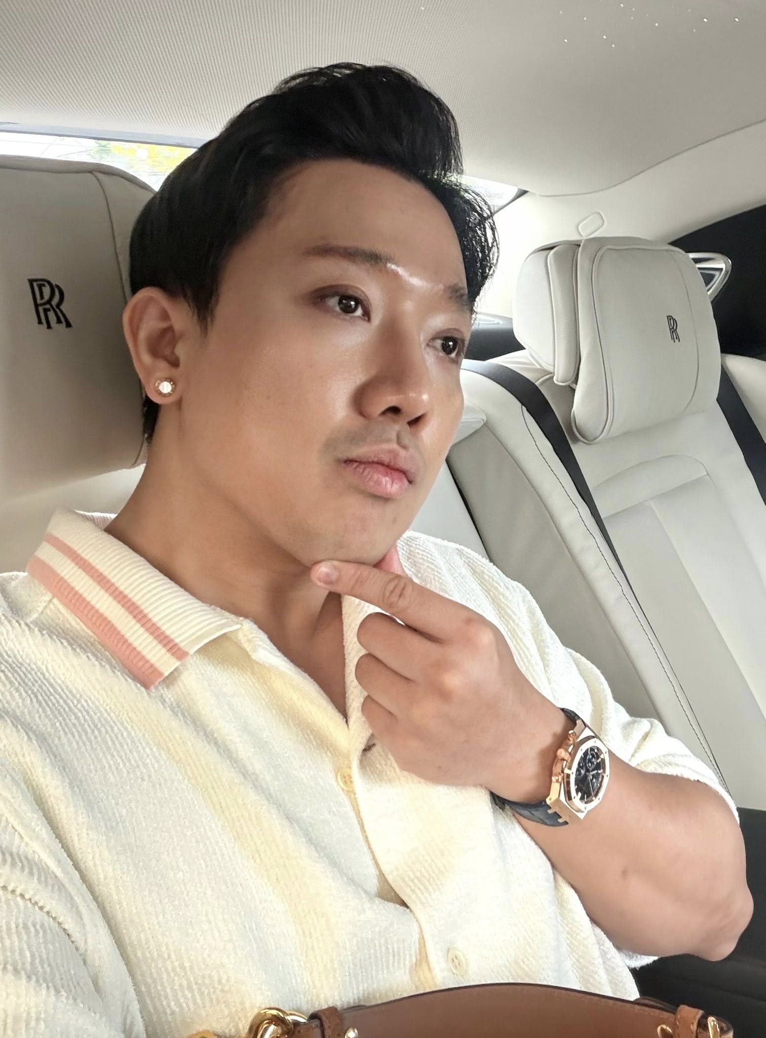 Trấn Thành: "Ngày nào cũng phải nghĩ vụ này! Nhức hết cả đầu!" - Ảnh 1.