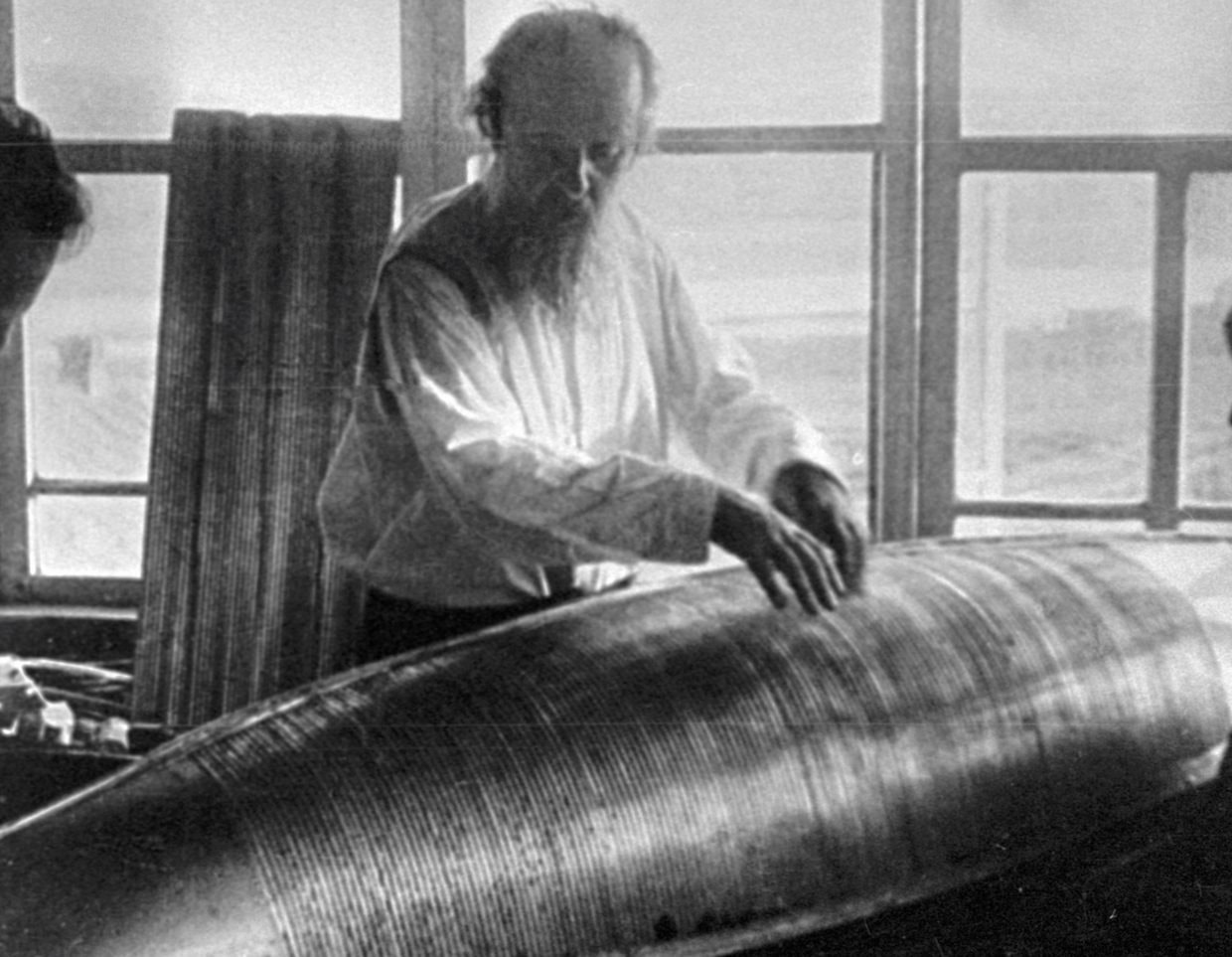 65 năm rồi chúng ta vẫn tự hỏi: Sao “chuyện vĩ đại” này lại có ở Nga chứ không phải nơi hùng cường như nước Mỹ?- Ảnh 1.