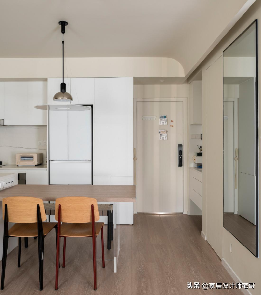 Chỉ 45m² nhưng chia được 3 phòng ngủ: Bài toán nhà nhỏ được giải quá thông minh- Ảnh 1.