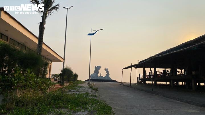 Dân ven biển Quảng Trị tiếc nuối nhìn dự án bãi tắm gần 260 tỷ 'đắp chiếu'- Ảnh 2.