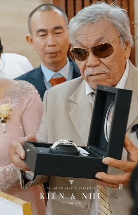 Gia đình hào môn chuẩn bị sính lễ cho dâu mới thế nào: Không chỉ là quà xà xỉ, có thứ đơn giản đến không ngờ- Ảnh 1.