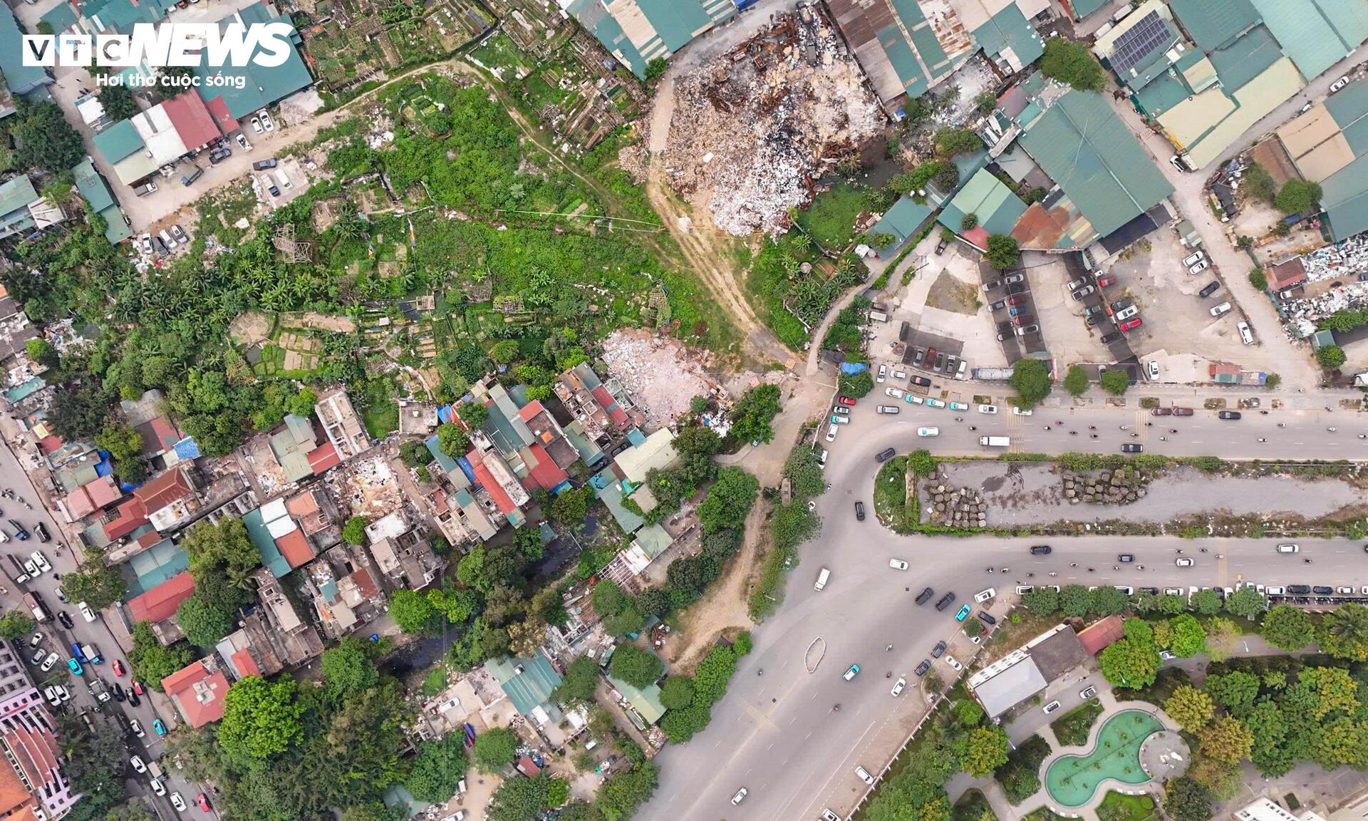 Người Hà Nội tháo dỡ nhà, giao mặt bằng thi công nút giao Phạm Tu - Xa La- Ảnh 2.