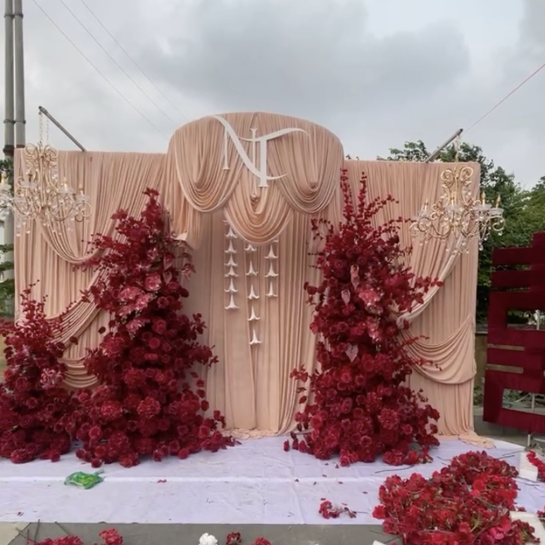 Nhà Văn Toàn dựng rạp cưới linh đình gây chú ý, cô dâu là "em gái hot nhất làng bóng đá"- Ảnh 3.