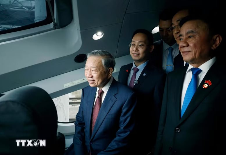 Trên tàu đến Nam Ninh, Tổng Bí thư, Chủ tịch nước Tô Lâm đề nghị gì lãnh đạo lĩnh vực Trung Quốc top 1 TG?- Ảnh 3.