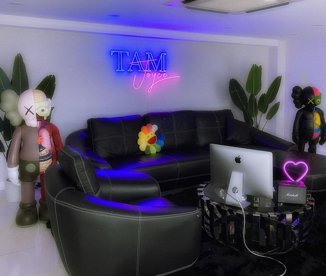 Nhà của Joyce Phạm - ái nữ đại gia Minh Nhựa: Biệt thự lên đèn sáng rực cả khu phố, bên trong là không gian sống sang chảnh đúng chuẩn rich kid - Ảnh 9.