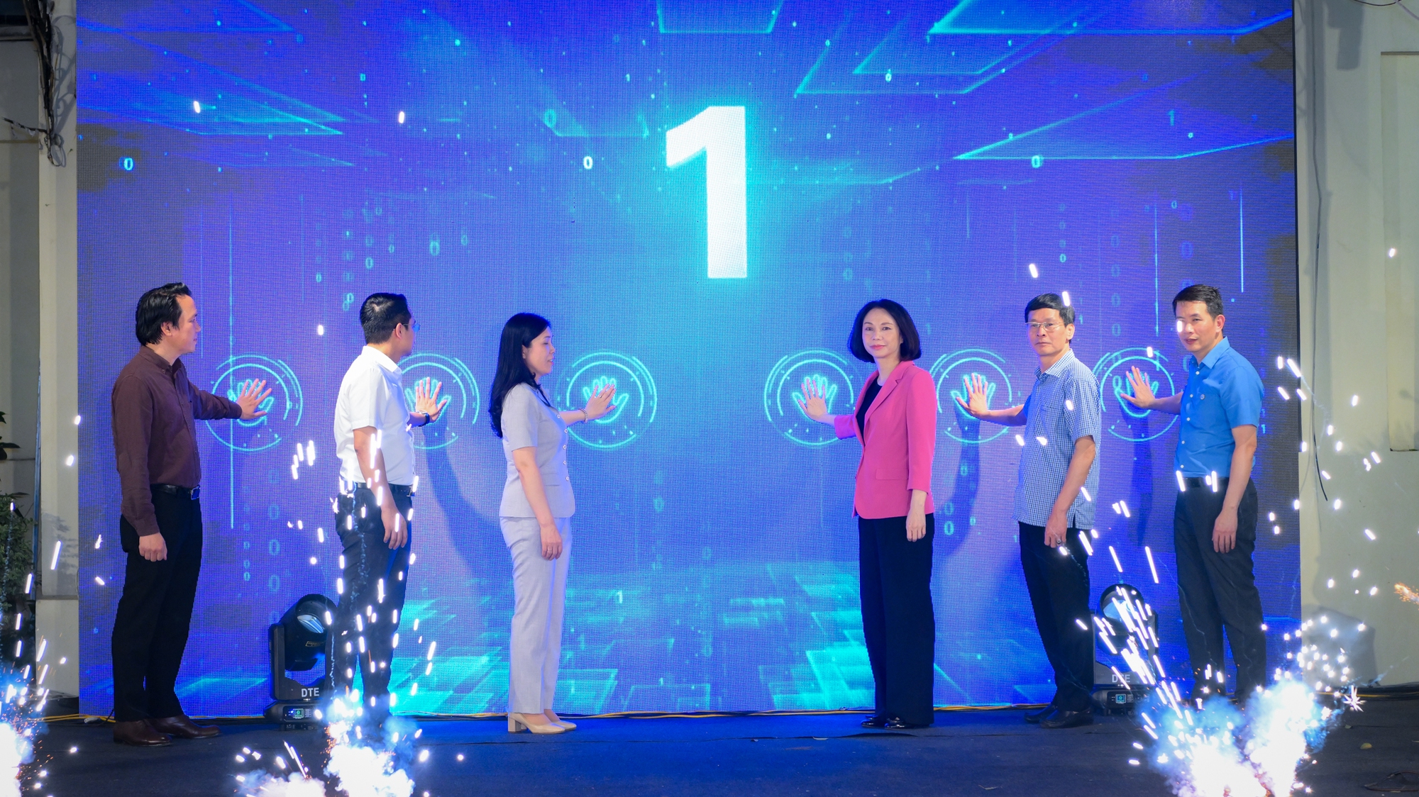 Hà Nội ra mắt Cổng thông tin an toàn thực phẩm- Ảnh 2.