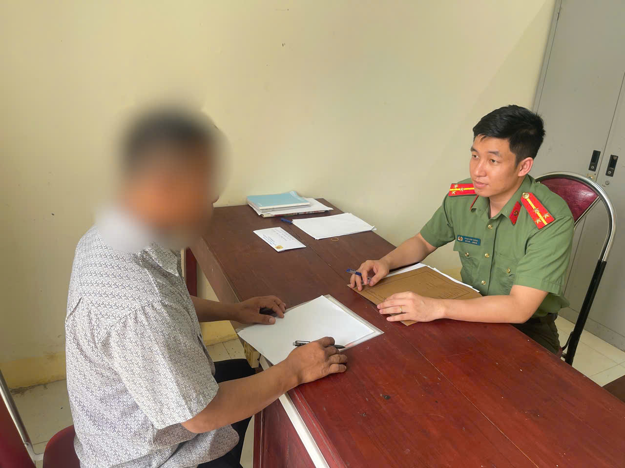 Công an có thông báo quan trọng về hộ chiếu, người dân đặc biệt lưu ý kẻo bị phạt- Ảnh 1.