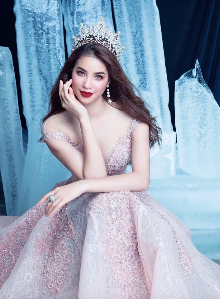 Sức hút của 'Hoa hậu quốc dân' dù đã gần 10 năm rời hào quang showbiz Việt- Ảnh 2.