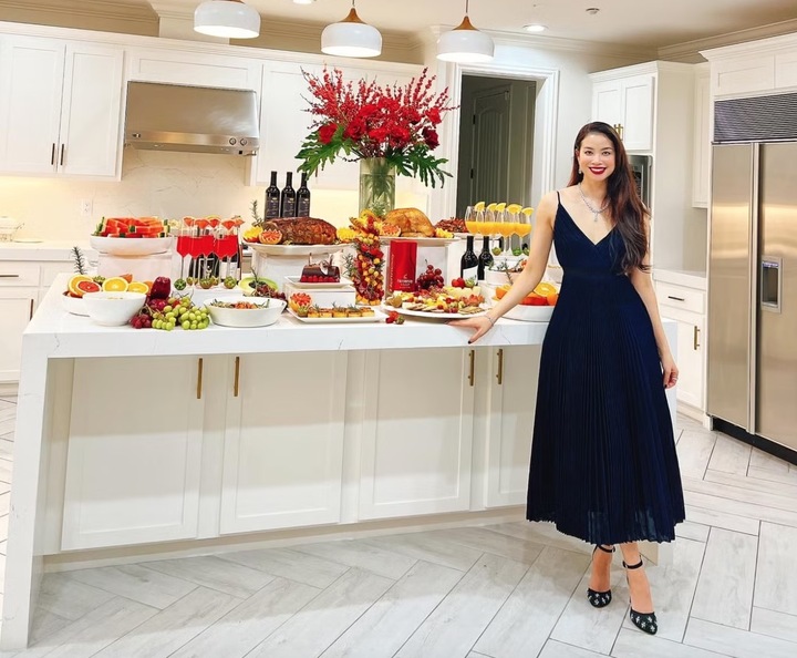 Sức hút của 'Hoa hậu quốc dân' dù đã gần 10 năm rời hào quang showbiz Việt- Ảnh 6.