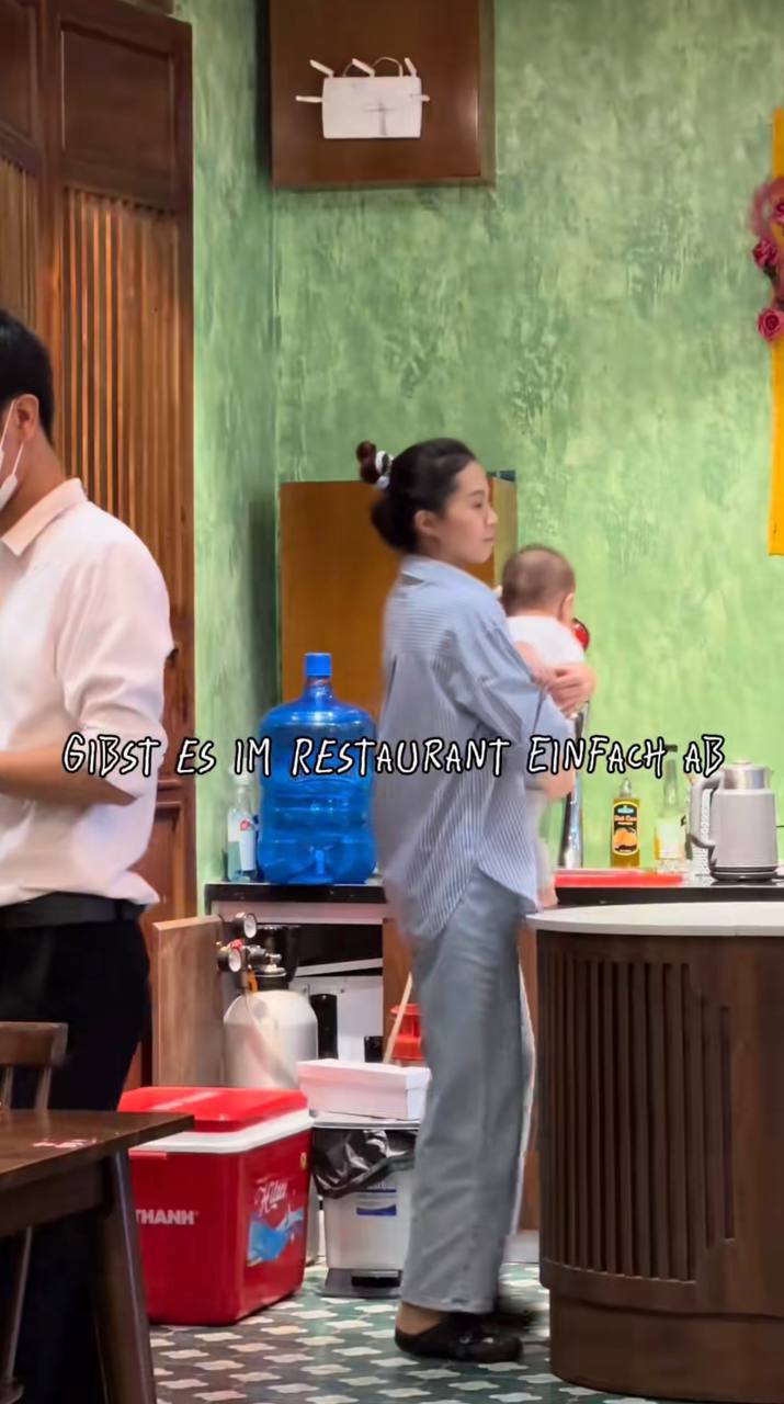 Khách Tây giữ kẽ suốt 9 tháng để rồi vỡ òa trước tình yêu thương trẻ con của người Việt- Ảnh 3.