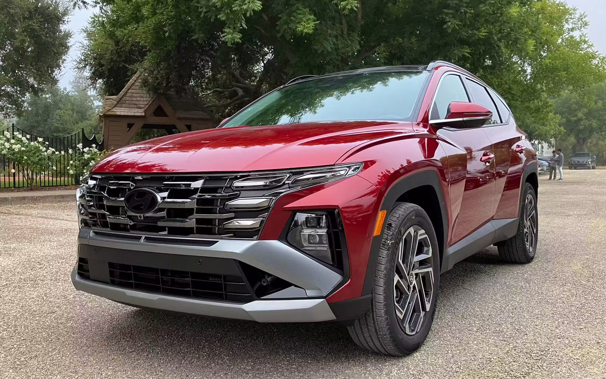 7 SUV hybrid mới sắp bán tại Việt Nam: Phần lớn tầm giá hơn 1 tỷ đồng, có cả lắp và nhập, có mẫu dễ kèm cả 'lạc' vì 'hot'- Ảnh 1.