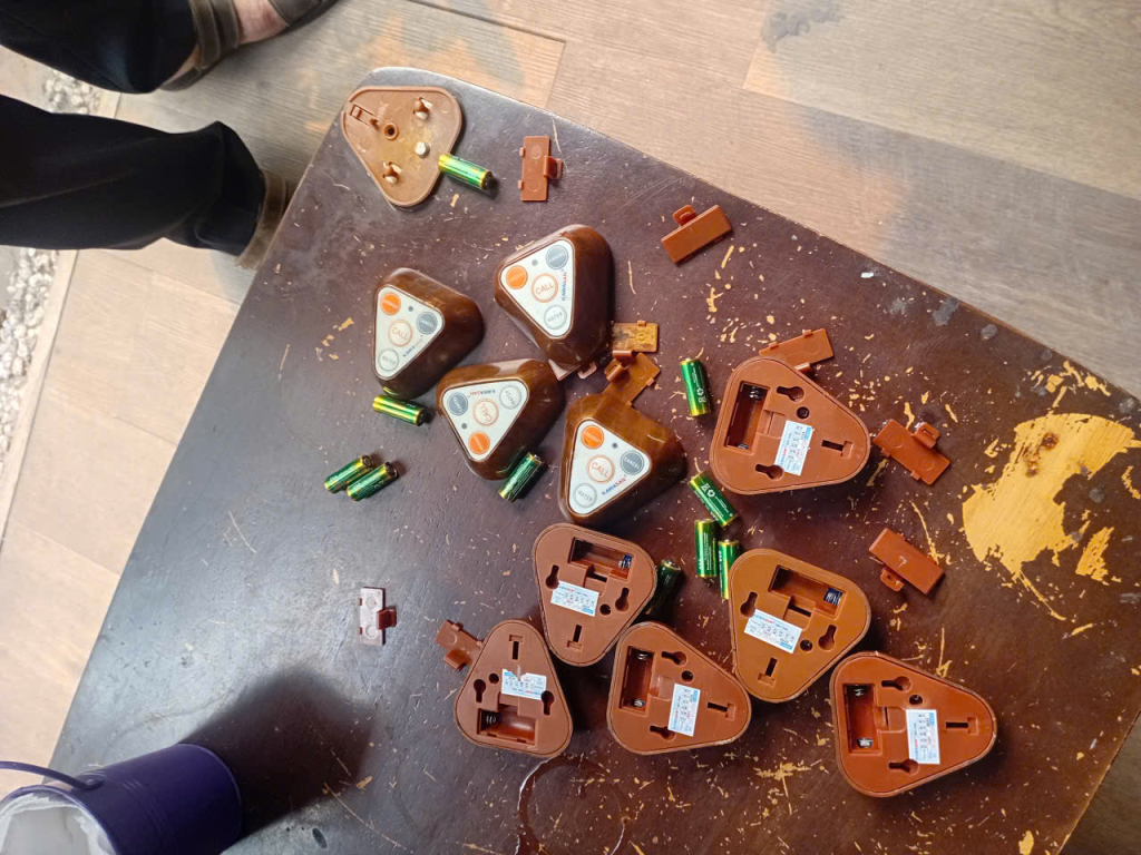 Thủ phạm khiến hàng loạt ô tô, xe máy ở Hà Nội bị “tê liệt”- Ảnh 1.