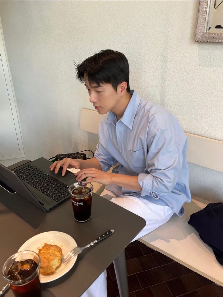 Tâm trạng người lương thấp: “23 tuổi lương 8 triệu và bị chê là thất bại”- Ảnh 2.