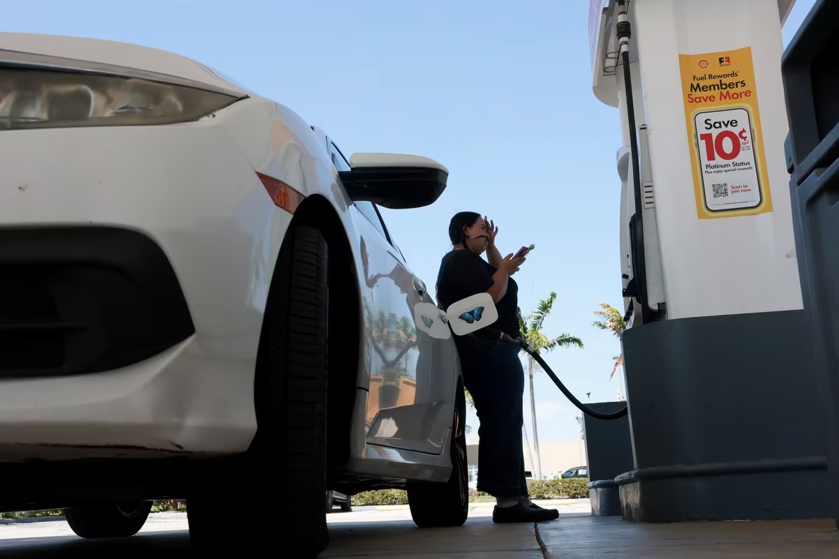 Nếu xung đột Mỹ - Iran kết thúc, khi nào giá xăng trở lại mức trước xung đột? Câu trả lời gây bất ngờ- Ảnh 1.