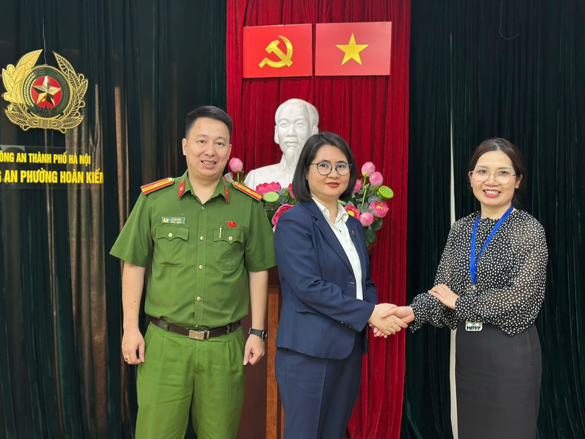 Tài khoản ngân hàng có giao dịch 16 tỷ đồng: Công an Hà Nội yêu cầu một công ty lên làm việc - Ảnh 2.