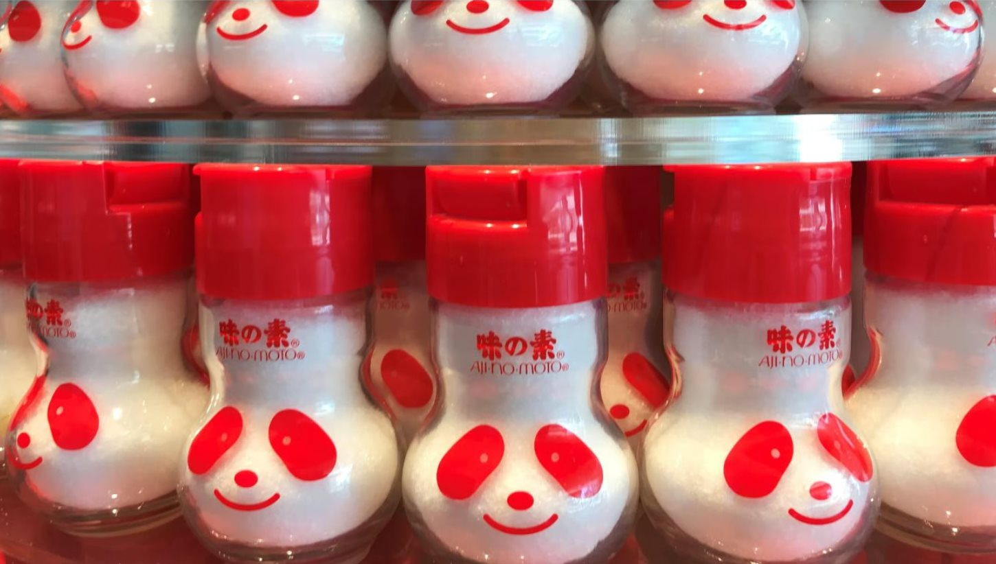 Tại sao cả ngành bán dẫn lại đang phụ thuộc vào một hãng bột ngọt Nhật Bản?- Ảnh 1.