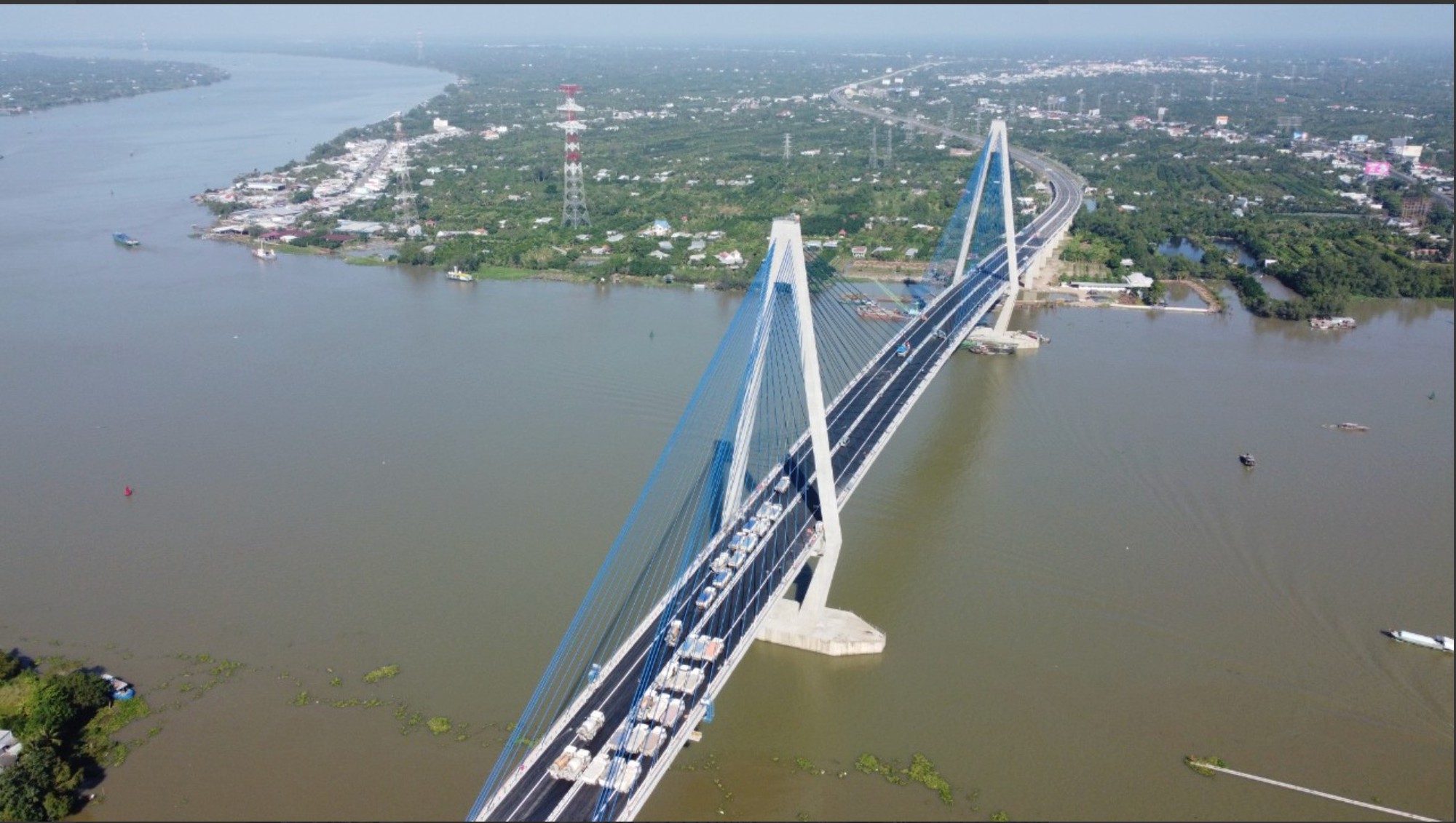 "Ký ức vàng" về cầu Mỹ Thuận sau 26 năm khiến cộng đồng mạng xúc động - Ảnh 4.