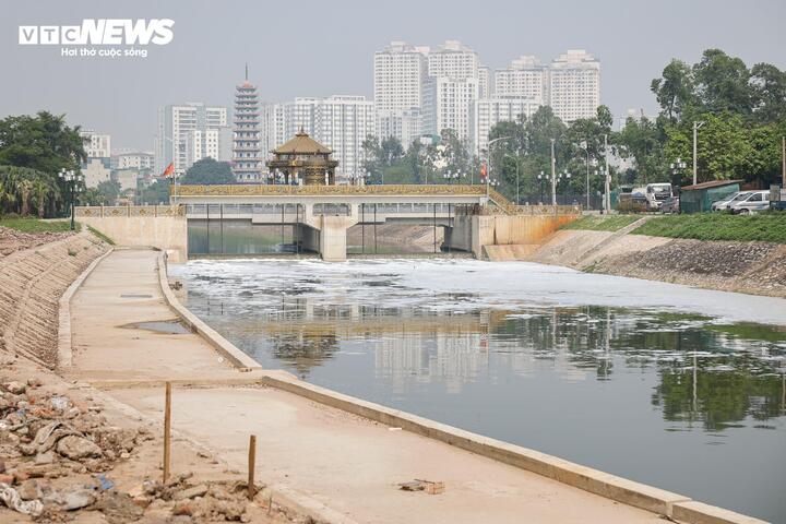 Sau 6 tháng hồi sinh, dòng 'sông chết' ở Hà Nội thay đổi ra sao?- Ảnh 7.