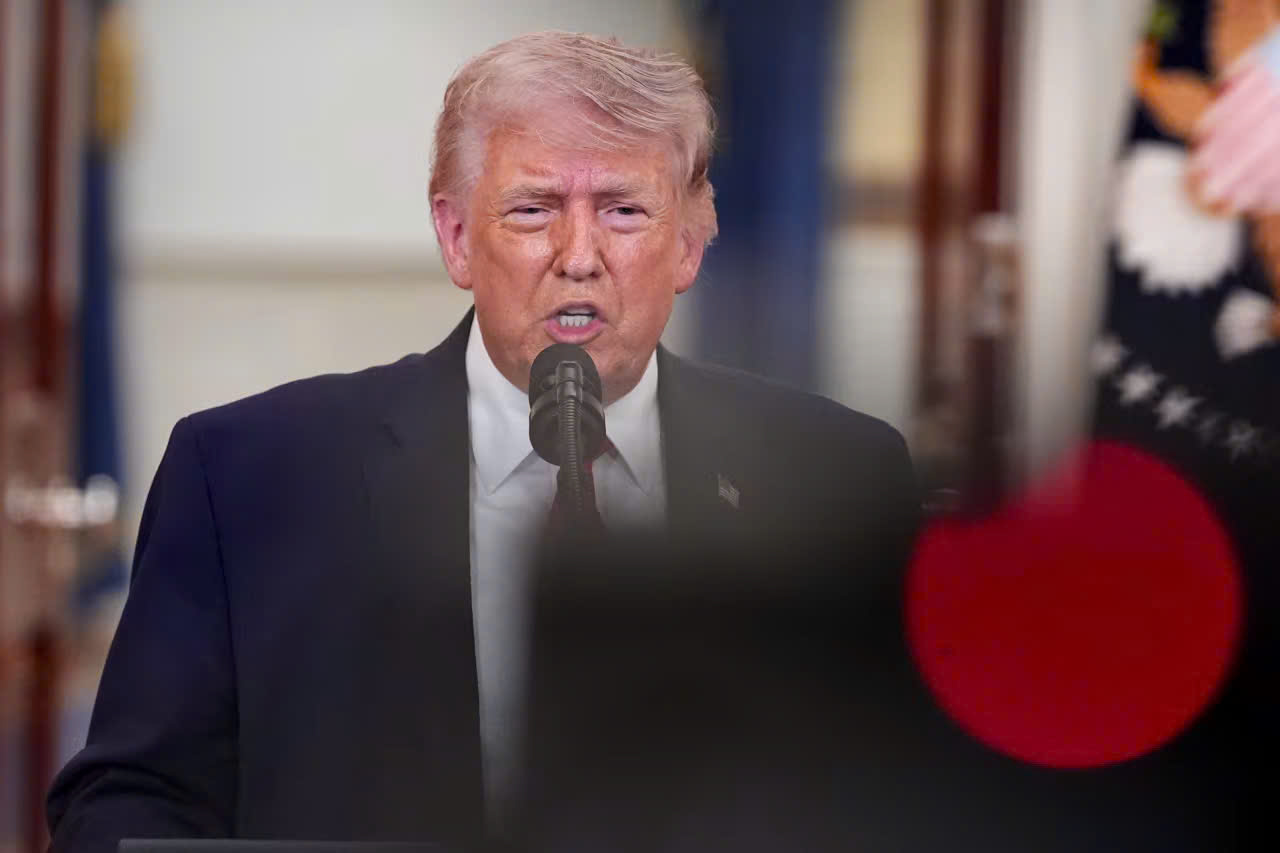 Nóng: Ông Donald Trump tuyên bố lực lượng Mỹ "thắng áp đảo" Iran - Ảnh 1.