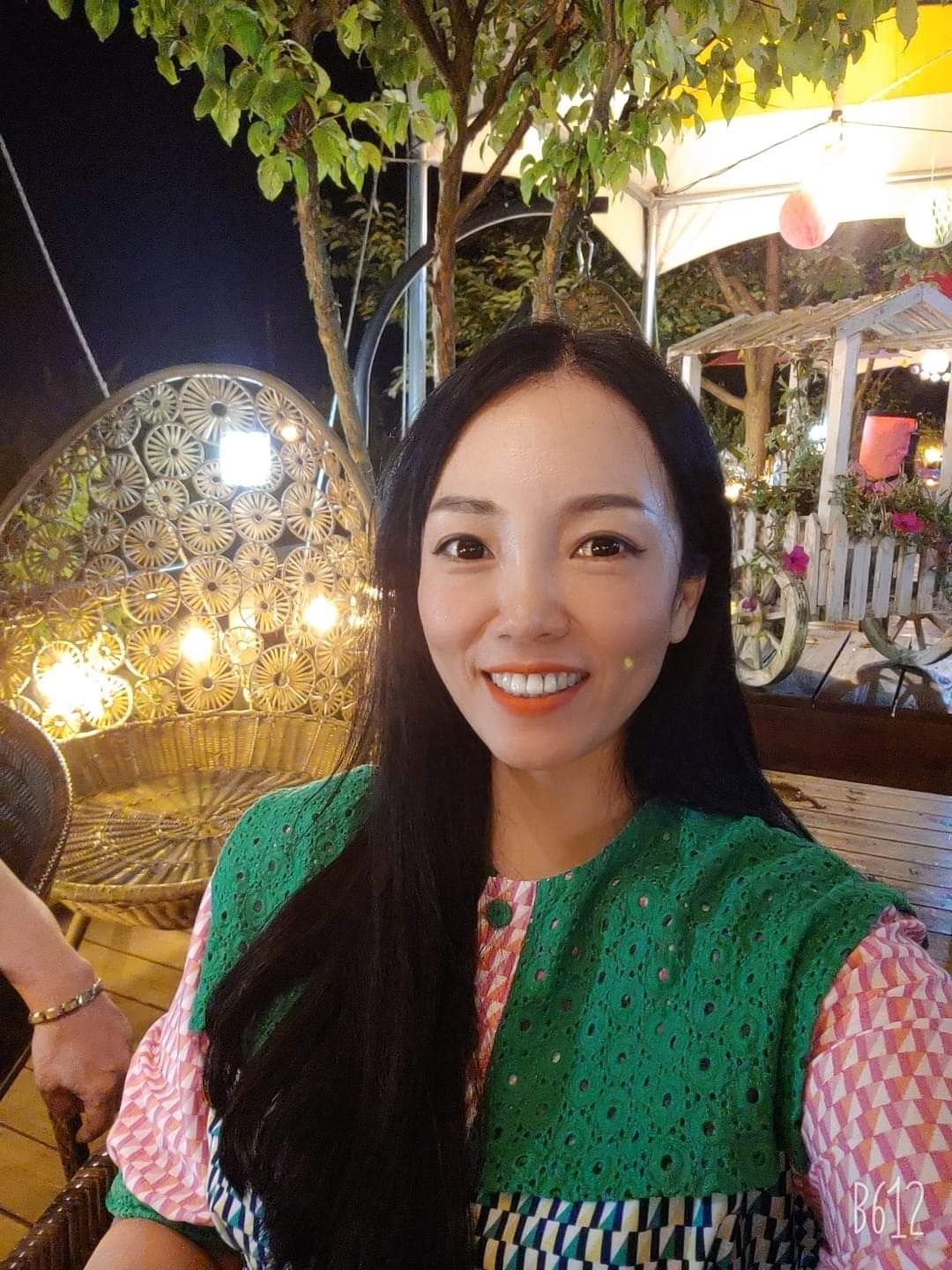 Sau tuổi 35, nhiều bà mẹ mới nhận ra: Có thu nhập riêng không chỉ là tiền, mà là sự tự tin - Ảnh 3.