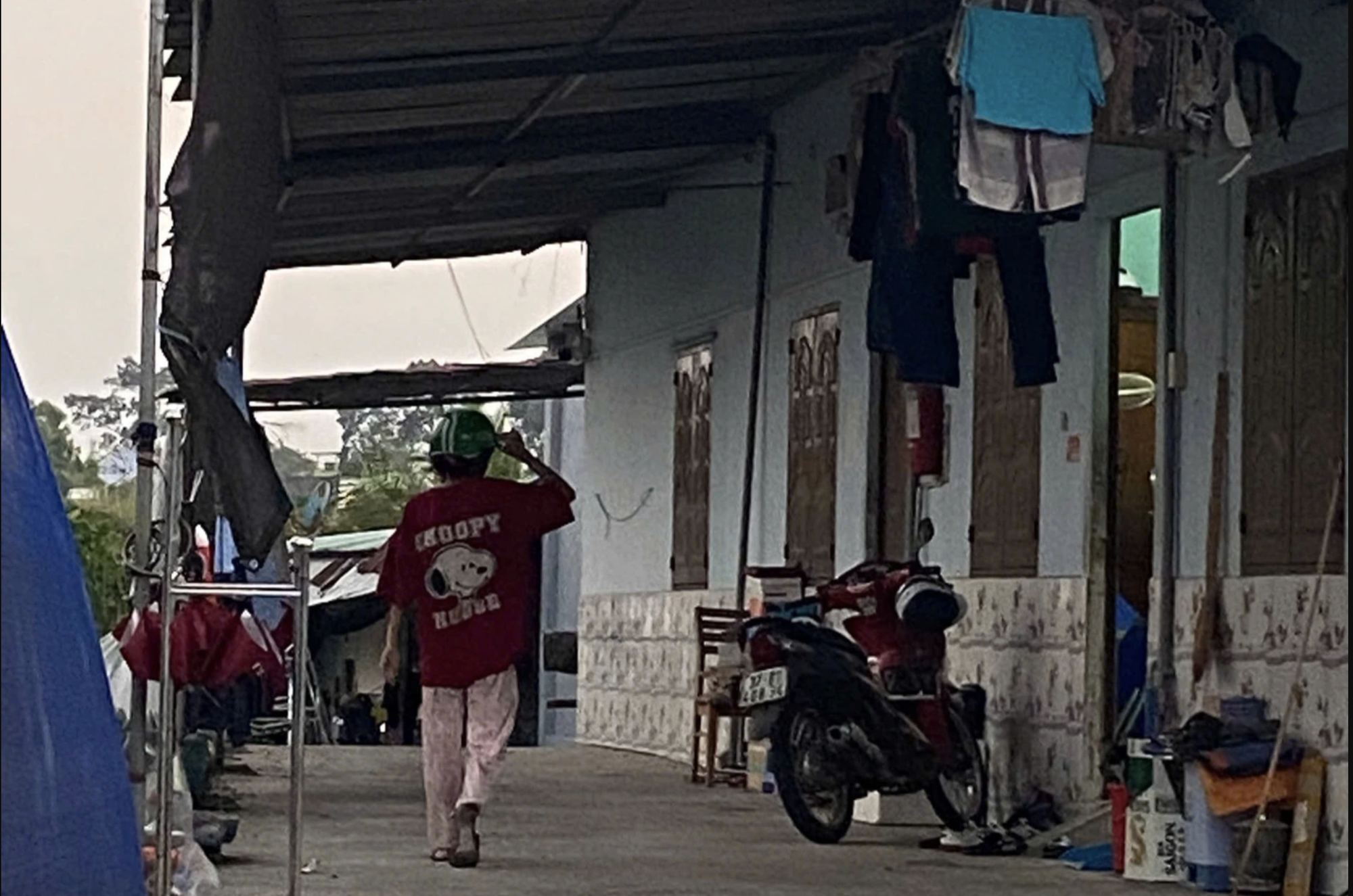 Chuyến xe 36 ngàn đồng giúp bé gái tìm cha của Trần Phi Vũ: "Đôi lúc cũng chạnh lòng vì hoàn cảnh mình khó khăn nên không giúp được nhiều"- Ảnh 2.