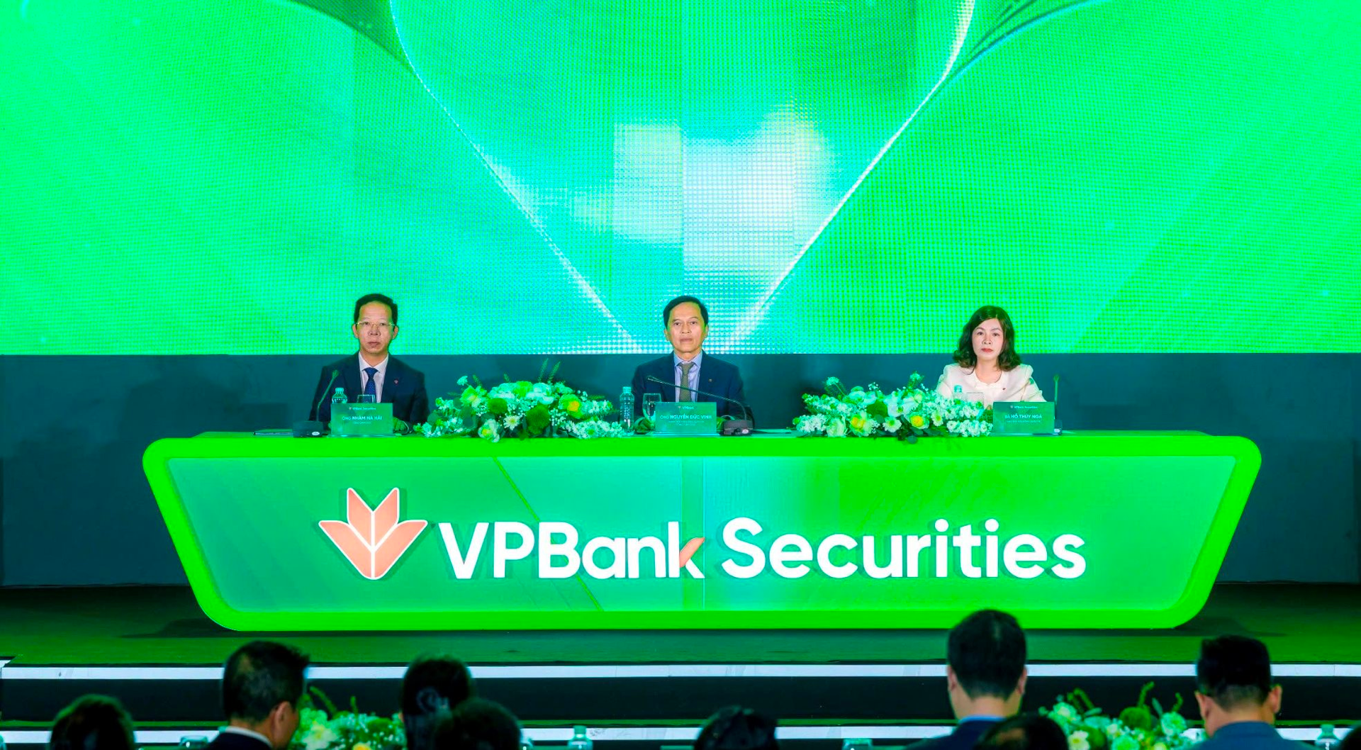Chủ tịch VPBankS nói gì khi cổ đông phản hồi "giá cổ phiếu thấp hơn giá IPO"- Ảnh 1.