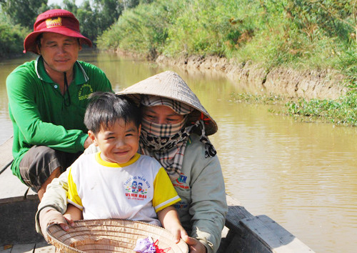 Em bé trong "Cánh đồng hoang" từng nuôi ước mơ điện ảnh, giờ là tỷ phú nhà nông - Ảnh 8.
