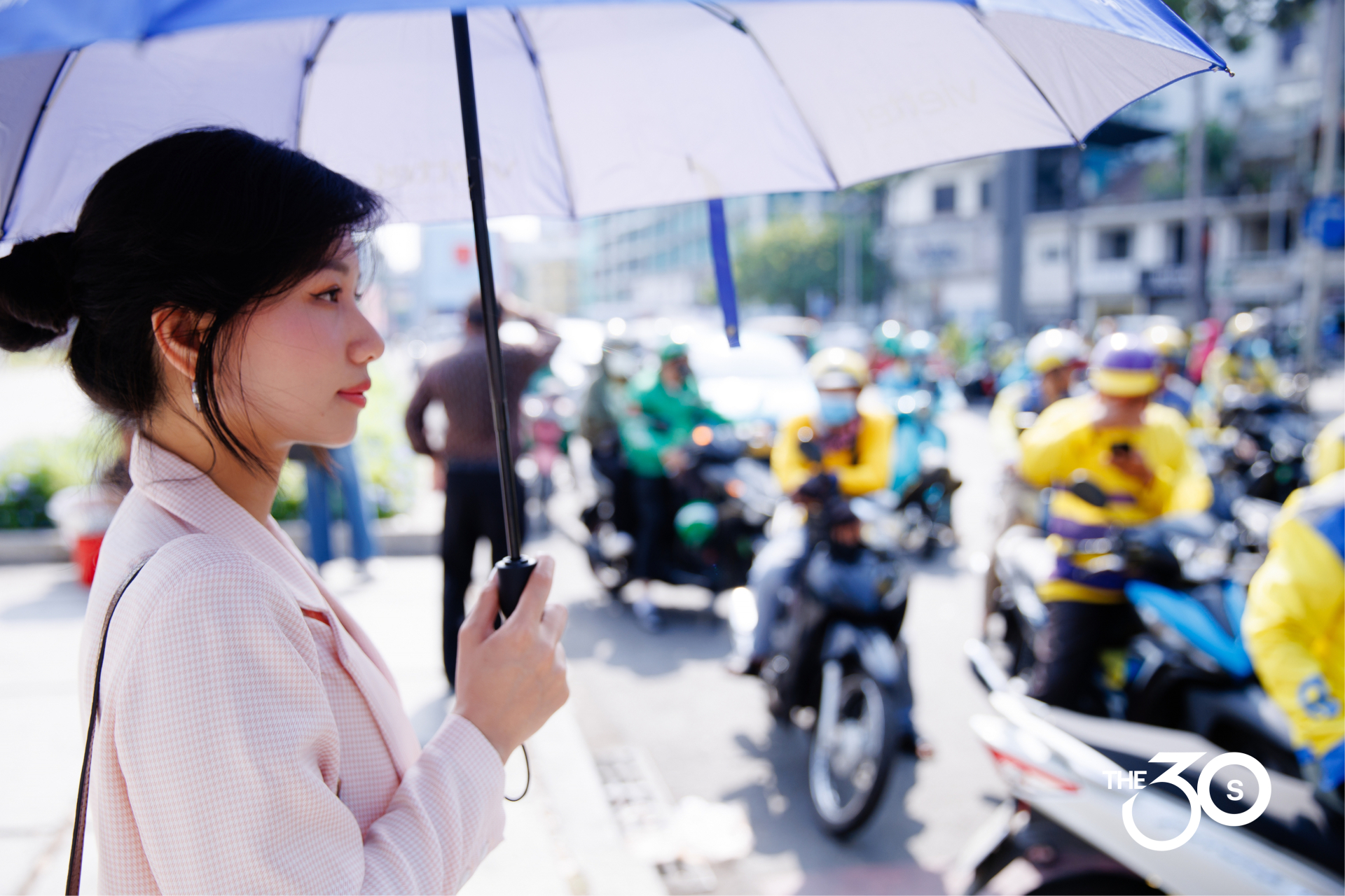 Cất ô tô đi metro, “chị Dung” ở TP.HCM tiết kiệm 52 triệu một năm: Mua vàng, ăn sang cũng thấy an tâm hẳn - Ảnh 10.