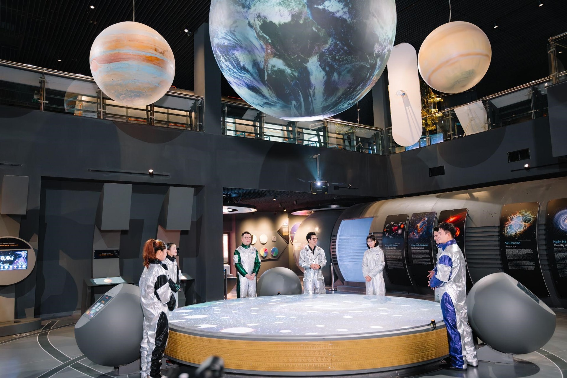 BIDV đạt giải Vàng The Stevie Awards về truyền thông giáo dục tài chính - Ảnh 1.