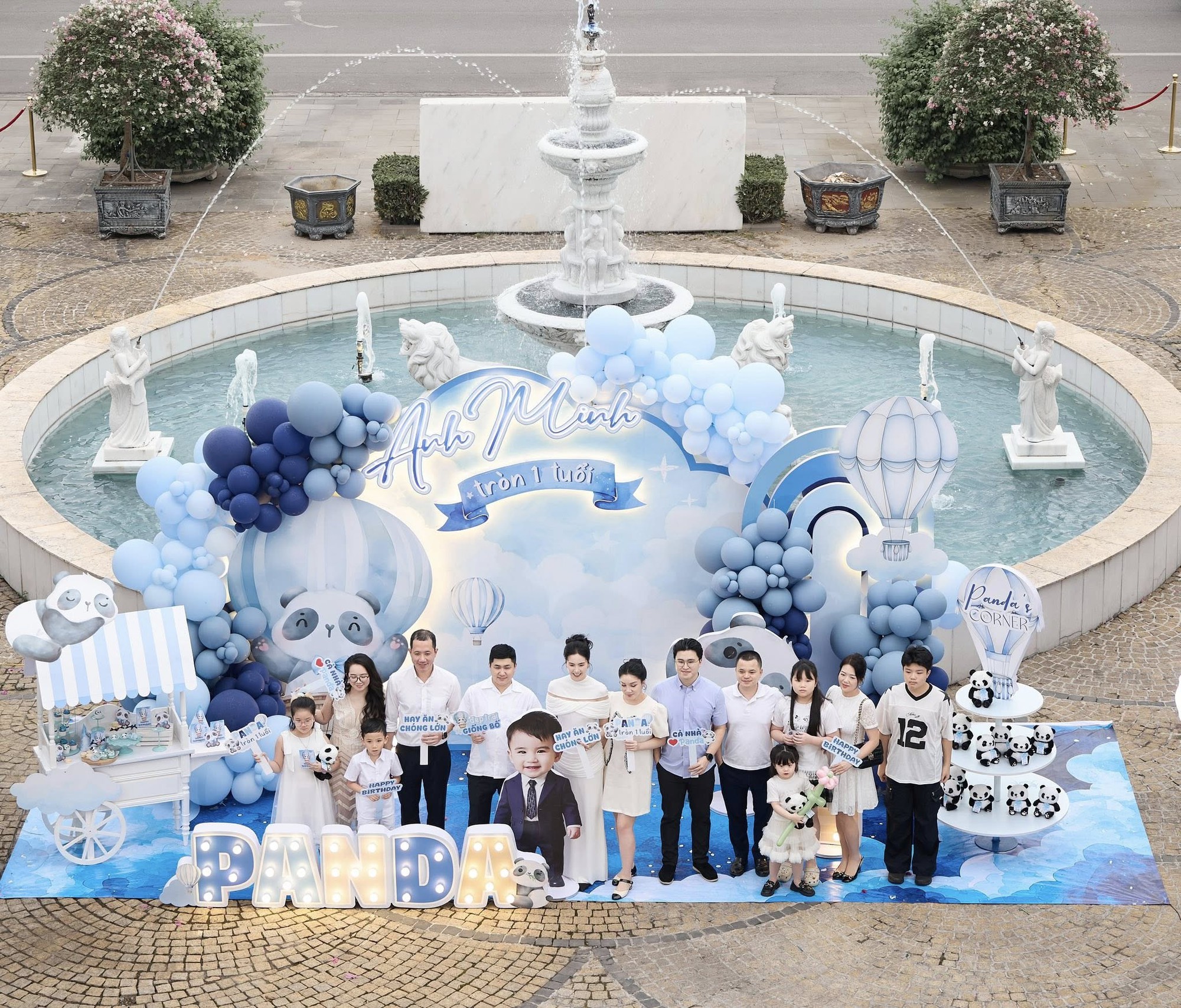 Bé Panda tròn 1 tuổi: Tiệc thôi nôi tổ chức tại dinh thự hoành tráng, màn "chốt mic" của quý tử nhà nữ MC gây sốt- Ảnh 7.
