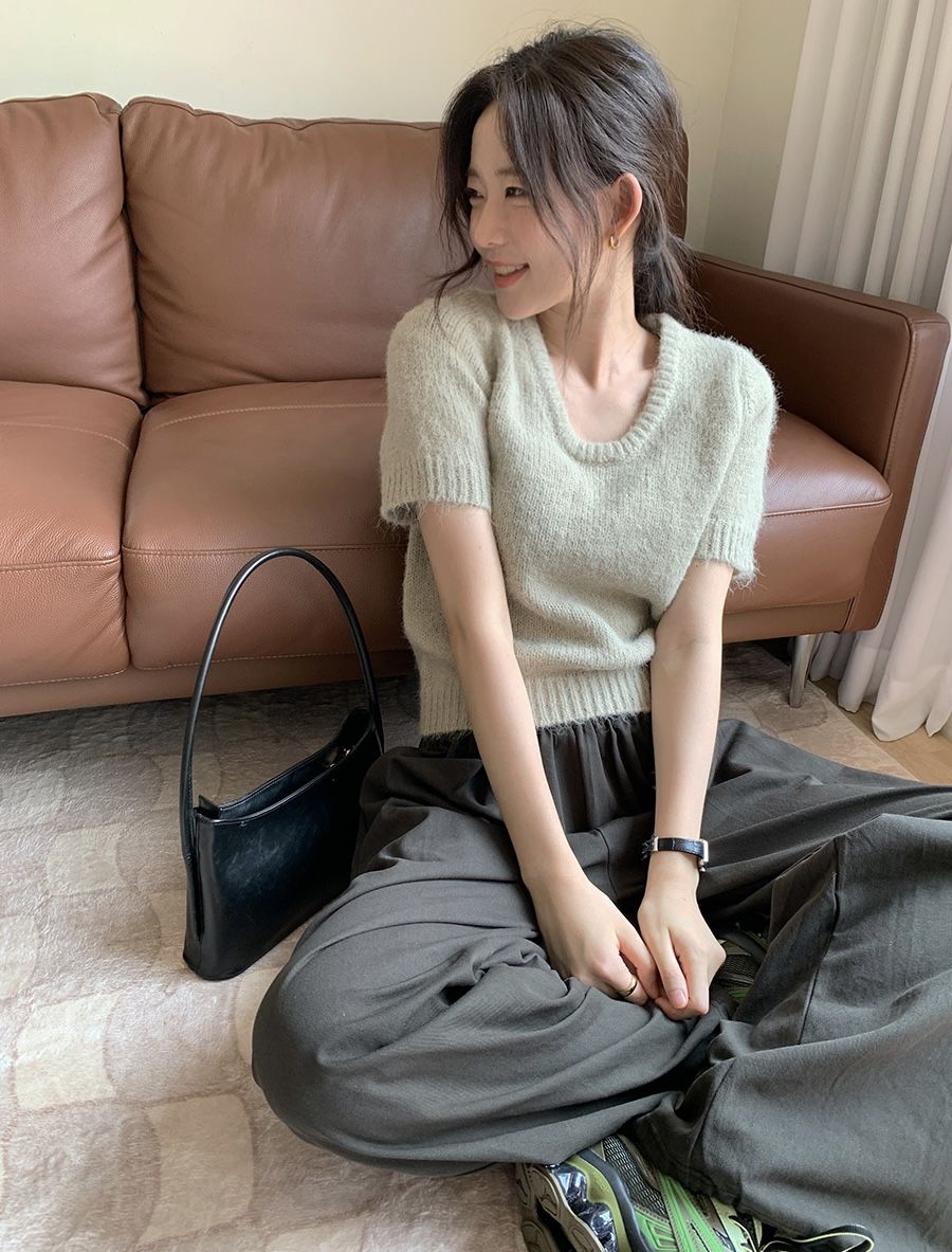 Đi làm nhưng không dám tiêu tiền - Ảnh 1.