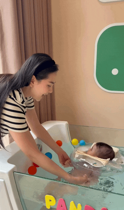 Bé Panda tròn 1 tuổi: Tiệc thôi nôi tổ chức tại dinh thự hoành tráng, màn "chốt mic" của quý tử nhà nữ MC gây sốt - Ảnh 14.