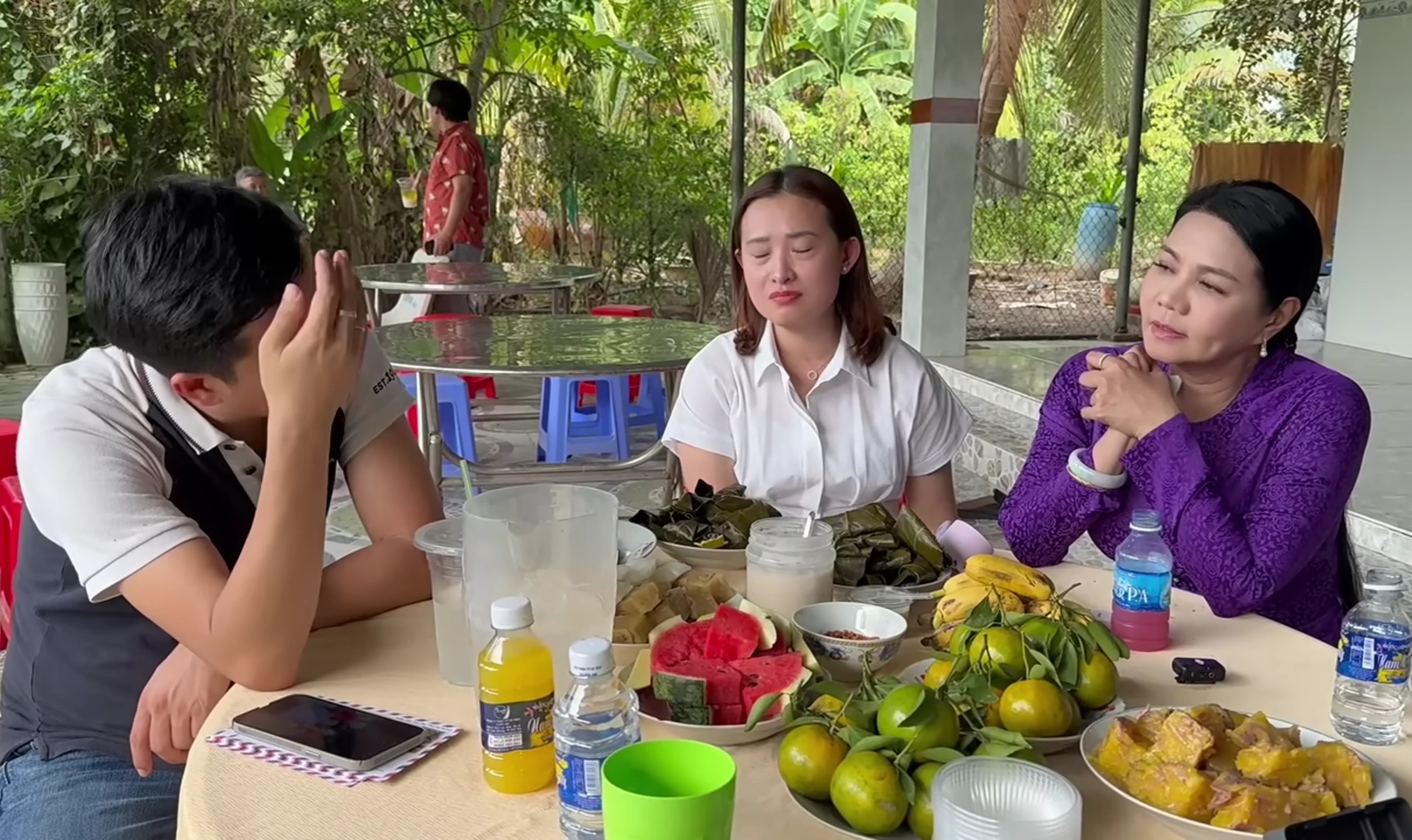 Trùm Điền Quân Khương Dừa ra thông báo, có mặt một nữ NSƯT từ Mỹ về- Ảnh 2.