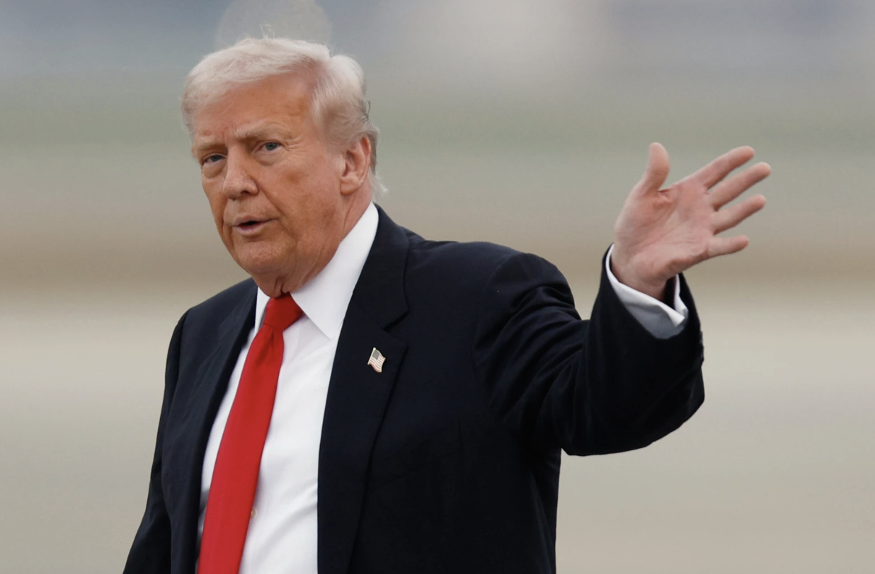 Ông Donald Trump tuyên bố bất ngờ về thỏa thuận với Iran - Ảnh 1.