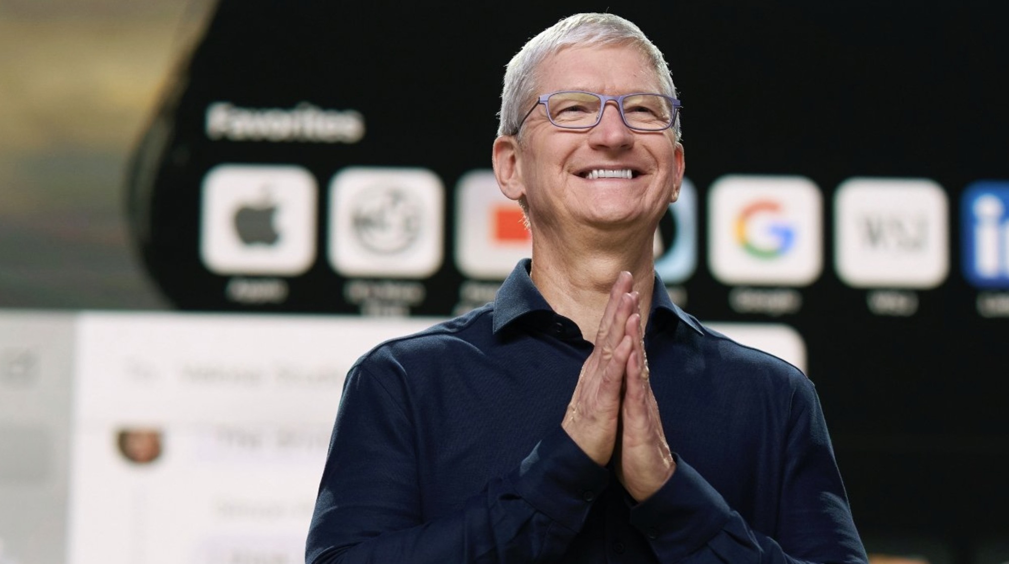 Ván cược ngược chiều: Tim Cook rời đi ở đỉnh cao, để lại một bậc thầy phần cứng định đoạt cuộc chơi AI - Ảnh 2.