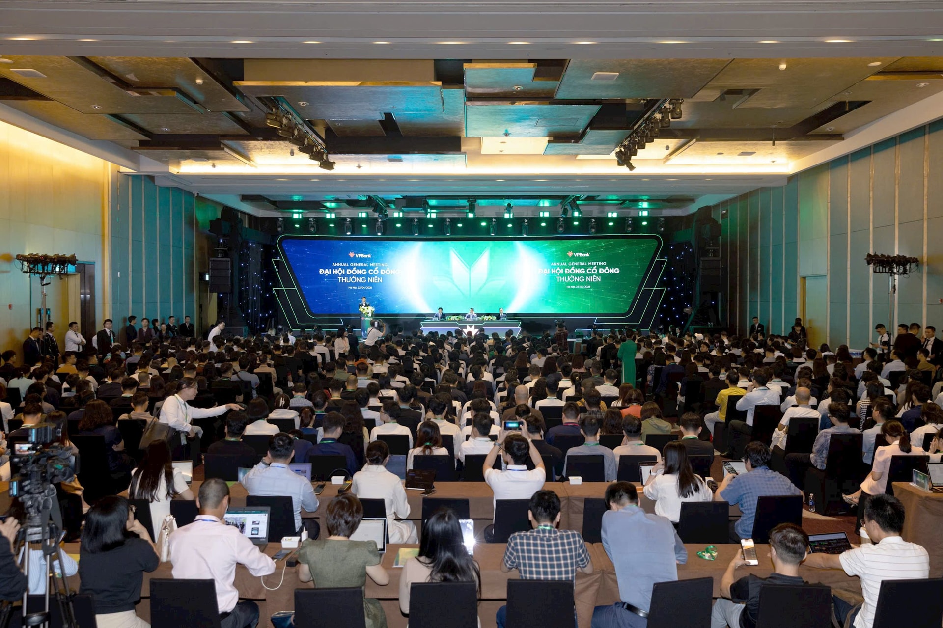 ĐHCĐ VPBank: Kế hoạch lợi nhuận 2026 trên 41.300 tỷ đồng, tăng vốn điều lệ lên cao nhất hệ thống ngân hàng- Ảnh 5.