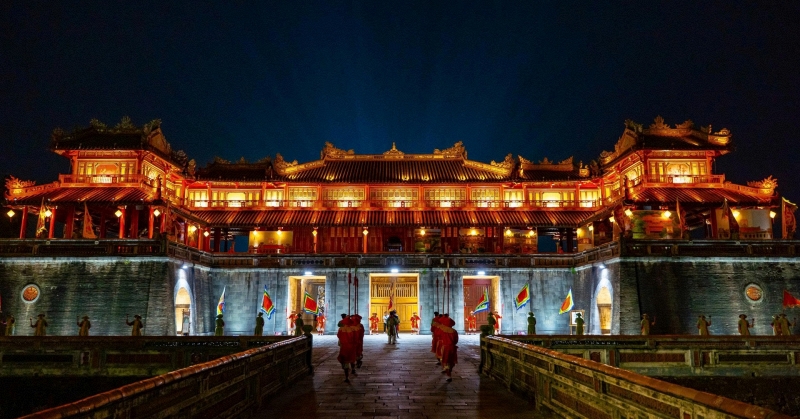 Sát lễ Giỗ Tổ và 30/4: Tranh nhau từng ghế trống bay Phú Quốc, Nha Trang, Đà Nẵng, chặng Hà Nội - TP.HCM lại bất ngờ "dễ thở" - Ảnh 4.