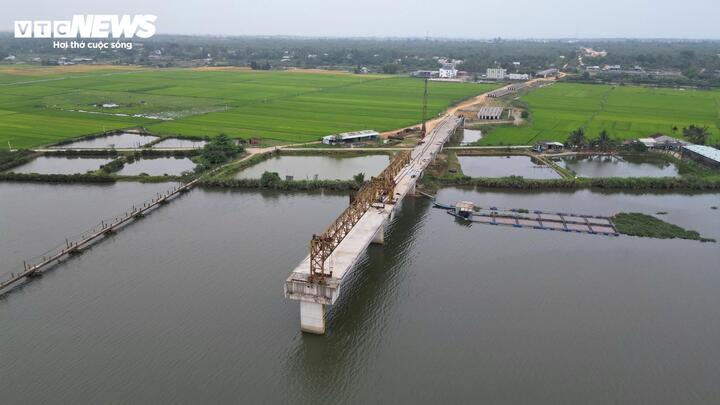 'Năm lần bảy lượt' được gia hạn, cầu 220 tỷ ở Đà Nẵng vẫn dang dở- Ảnh 4.