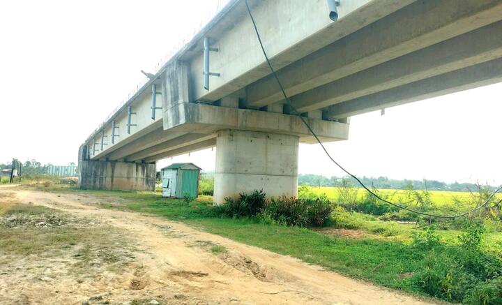 'Năm lần bảy lượt' được gia hạn, cầu 220 tỷ ở Đà Nẵng vẫn dang dở- Ảnh 3.