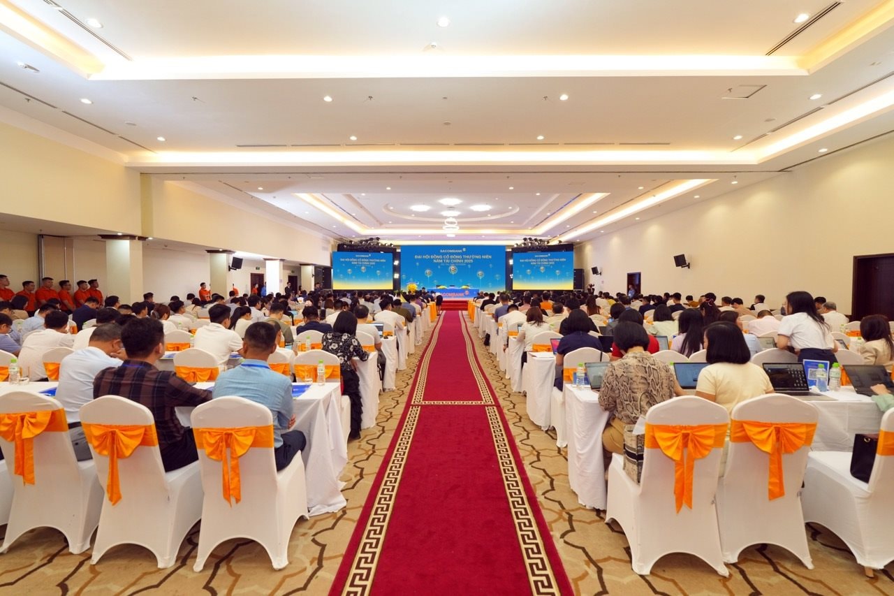 ĐHĐCĐ Sacombank: Lãnh đạo ngân hàng giải đáp loạt vấn đề về tái cơ cấu, xử lý cổ phần của ông Trầm Bê, chiến lược kinh doanh,...- Ảnh 3.