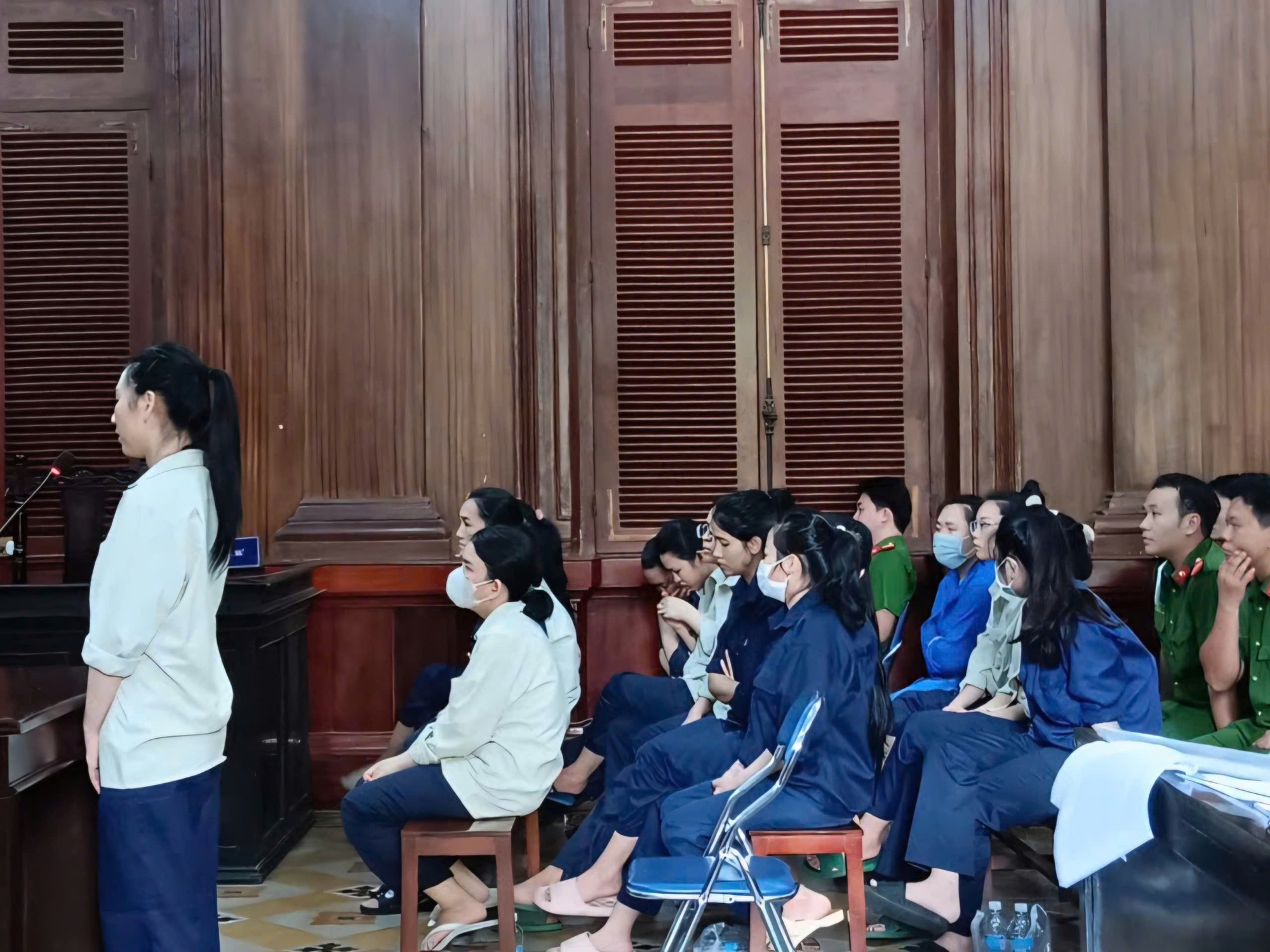 Mua data khách hàng dùng thẻ tín dụng rồi phạm pháp tinh vi- Ảnh 1.