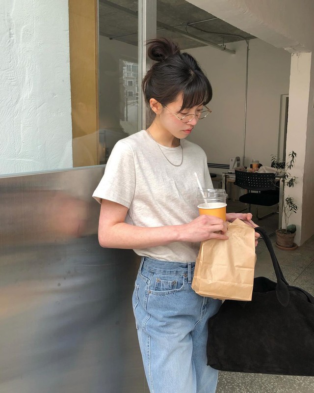 30 tuổi có gần 1 tỷ trong tay: Mua nhà thì hết sạch, không mua thì thấy mình… chưa có gì- Ảnh 1.