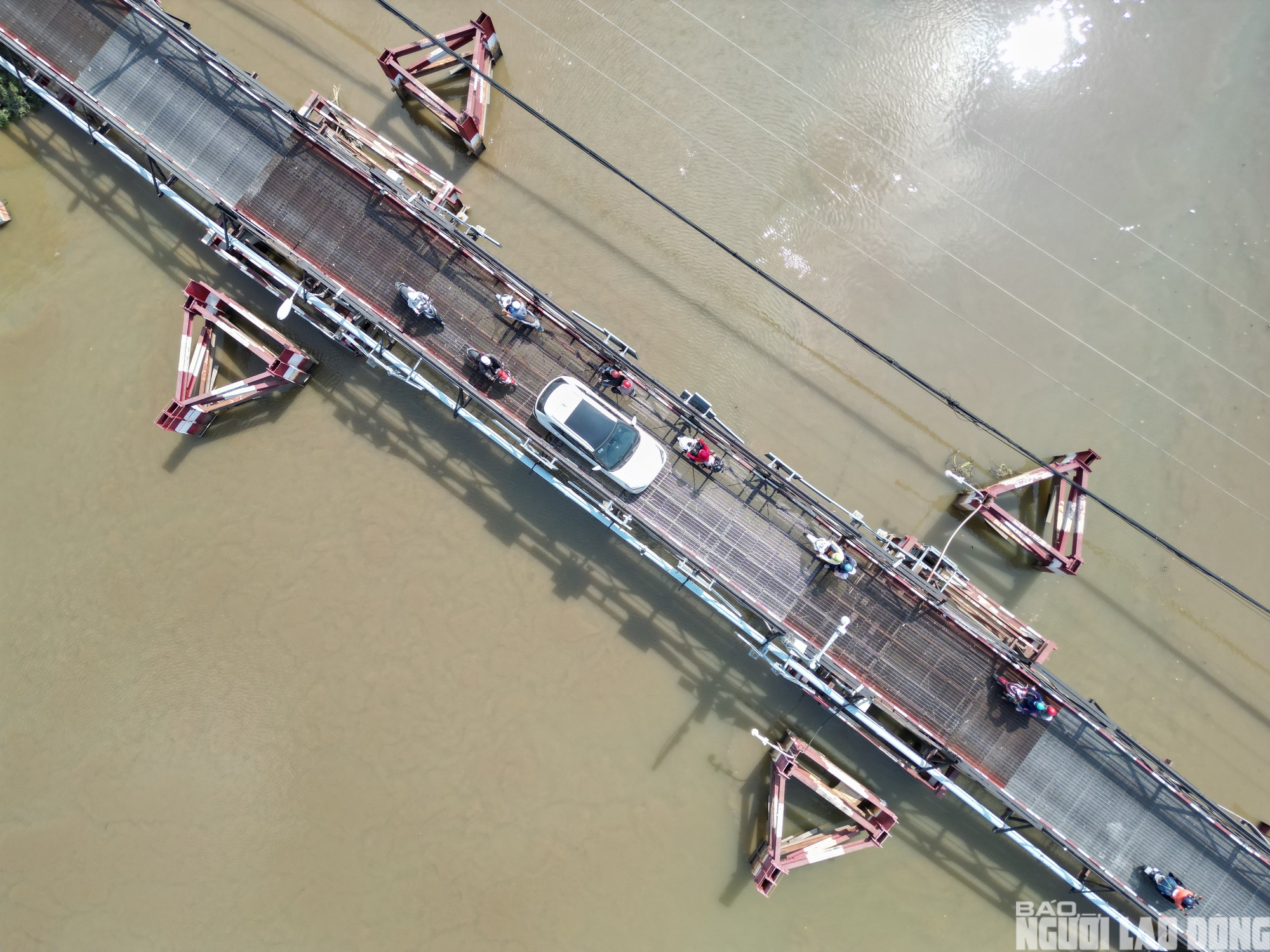 Cận cảnh công trường cầu gần 500 tỉ đồng nối TPHCM với cửa ngõ đi Tây Ninh- Ảnh 8.