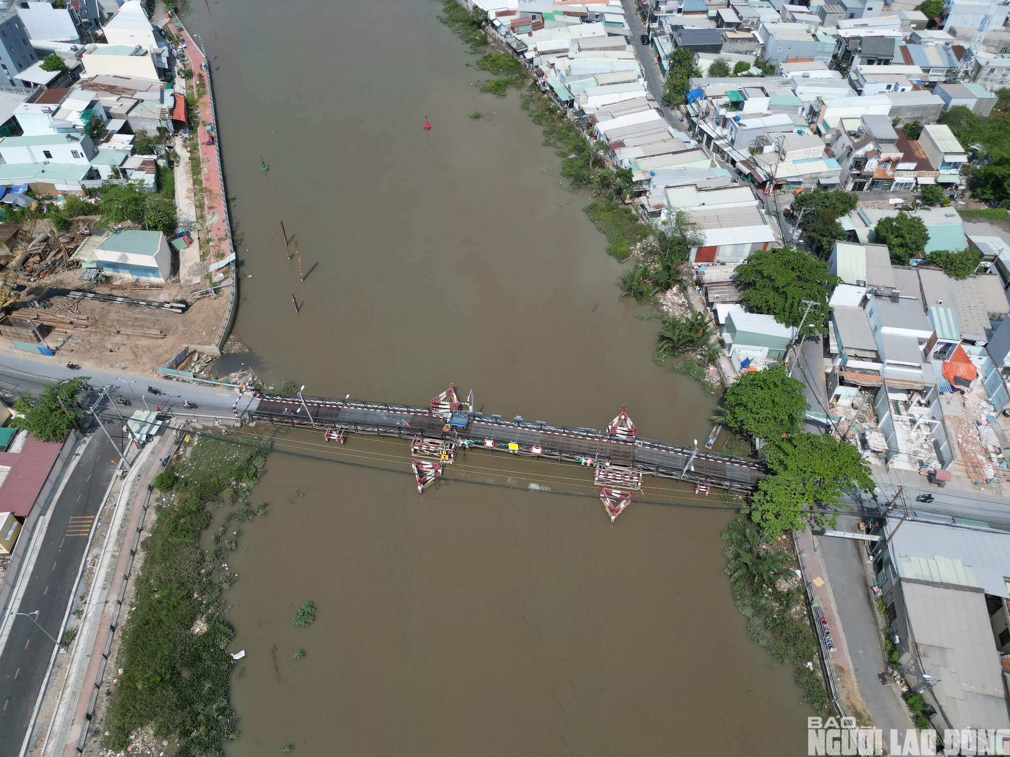 Cận cảnh công trường cầu gần 500 tỉ đồng nối TPHCM với cửa ngõ đi Tây Ninh- Ảnh 9.