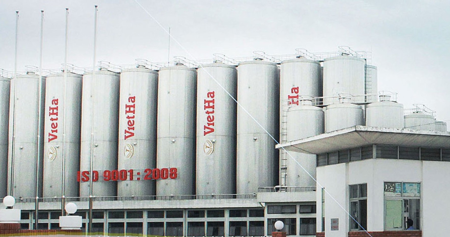 Hà Nội muốn đấu giá cổ phần doanh nghiệp sở hữu thương hiệu Bia Việt Hà- Ảnh 1.