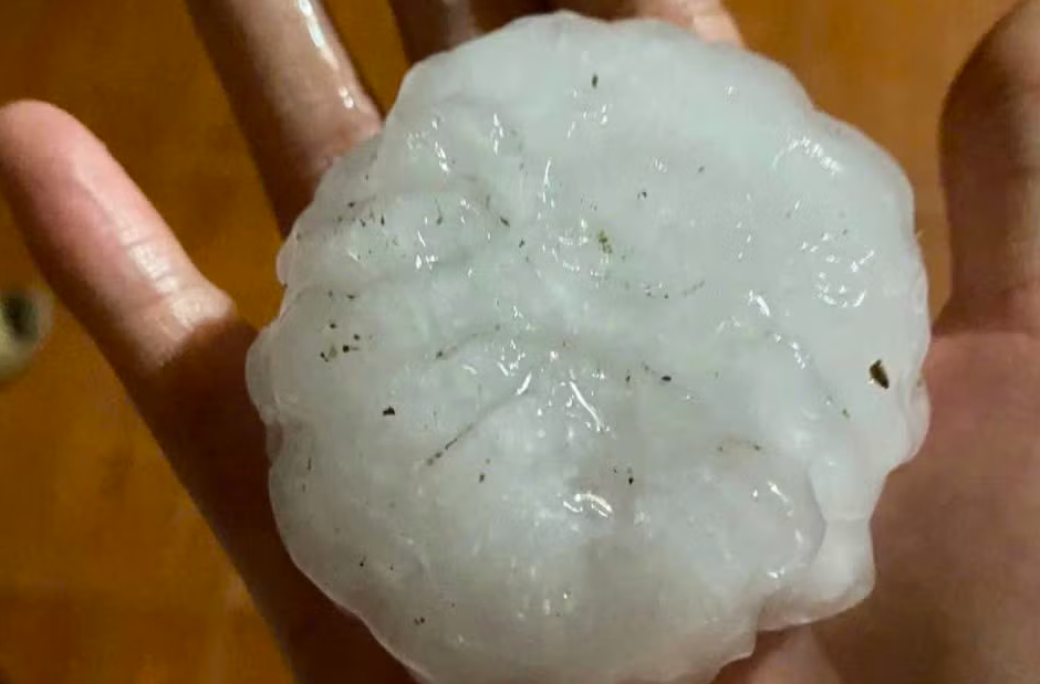 Không khí lạnh cuối mùa 2026 gây thời tiết nguy hiểm tại Bắc Bộ , dự báo mưa đá - Ảnh 1.